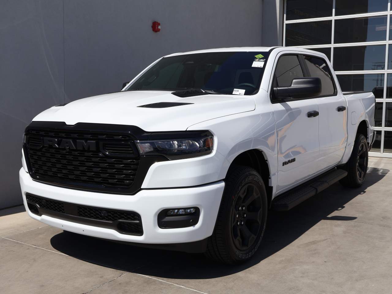 2026 Ram 1500 Crew Cab Express
