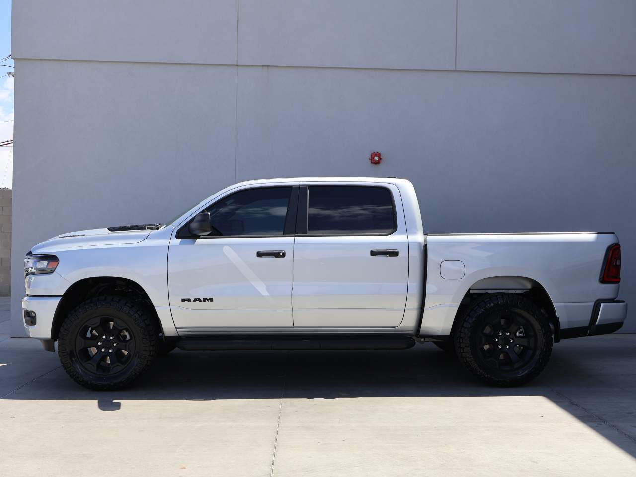 2026 Ram 1500 Crew Cab Express