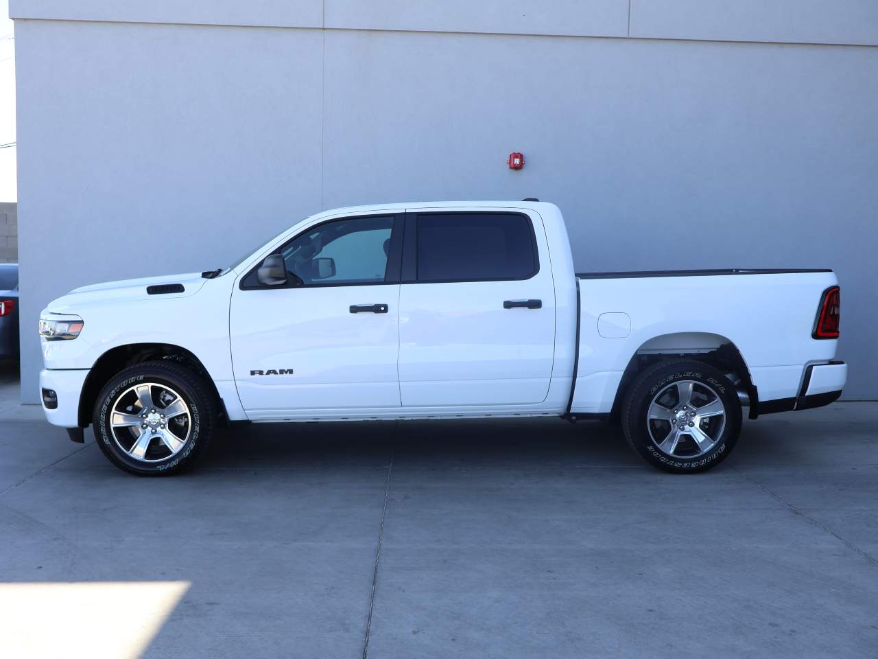 2025 Ram 1500 Crew Cab Tradesman