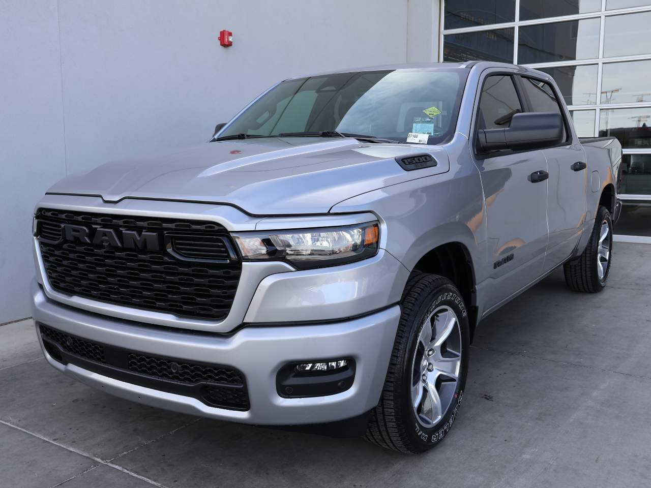 2025 Ram 1500 Crew Cab Tradesman