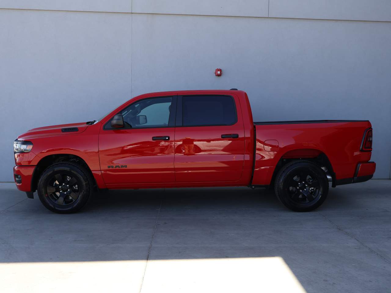 2025 Ram 1500 Crew Cab Tradesman