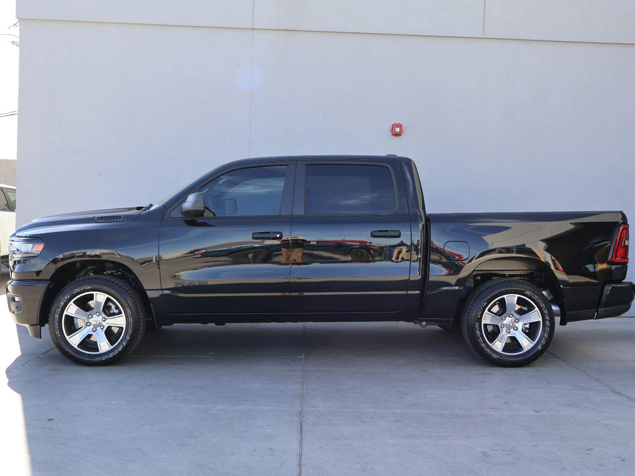 2025 Ram 1500 Crew Cab Tradesman