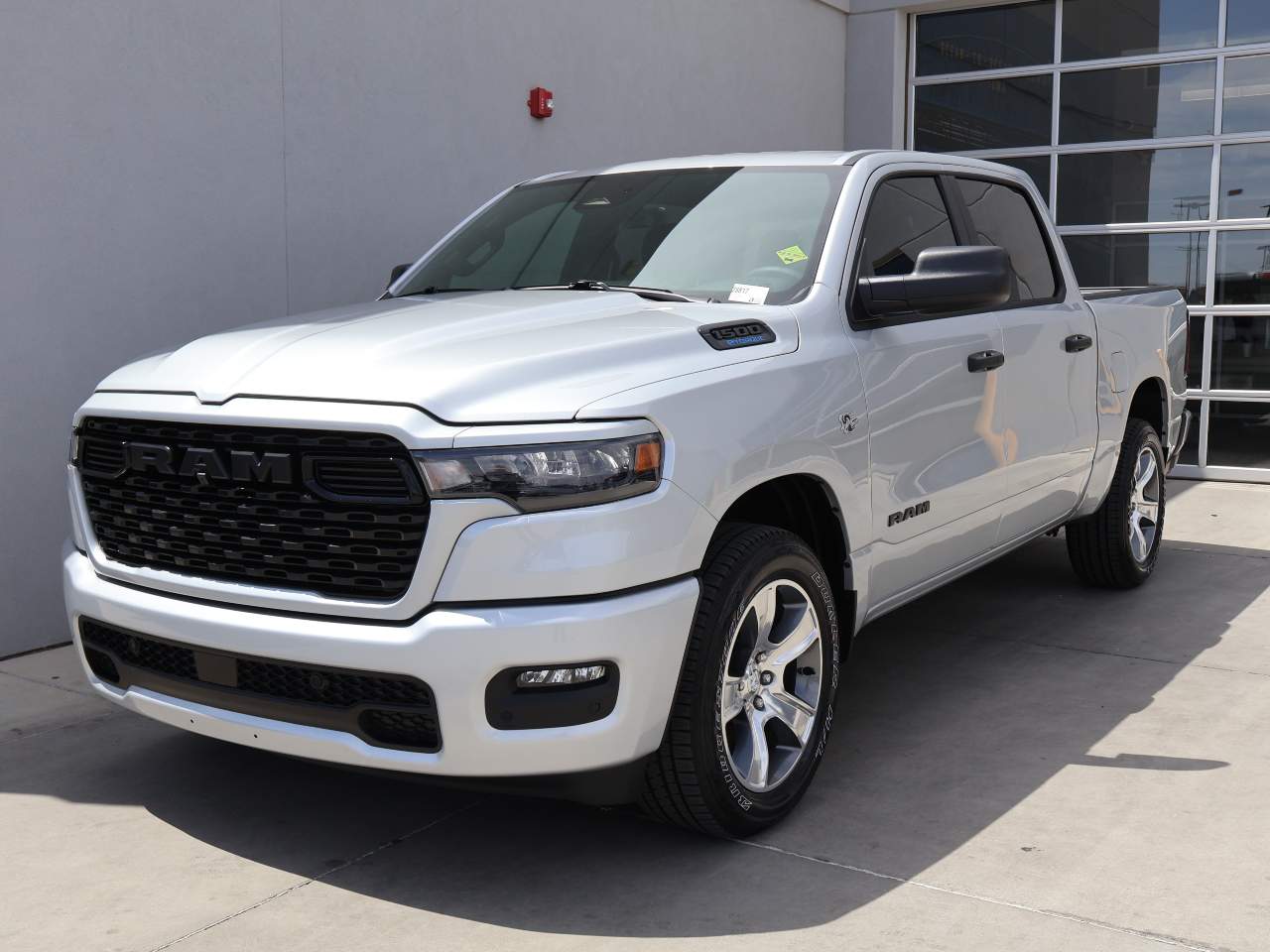 2026 Ram 1500 Crew Cab Express