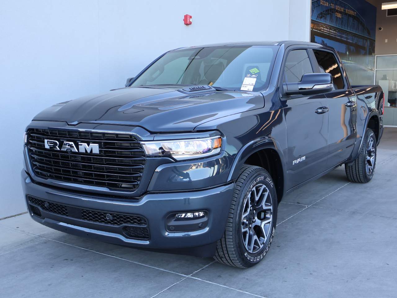 2026 RAM Ram 1500 Pickup Laramie's photo