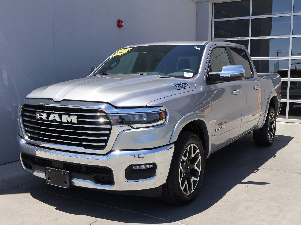 2025 Ram 1500 Laramie Crew Cab