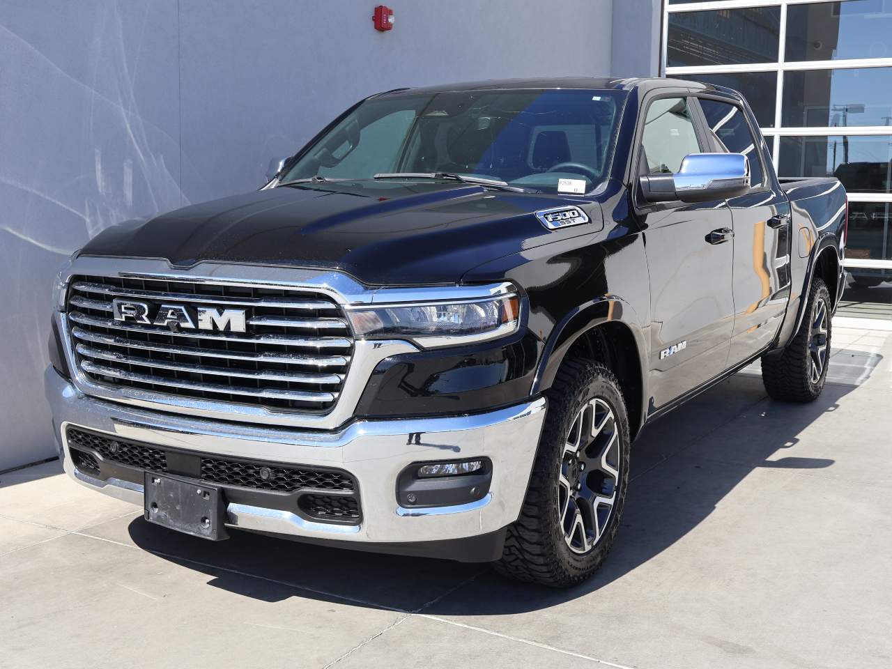 2025 Ram 1500 Laramie Crew Cab
