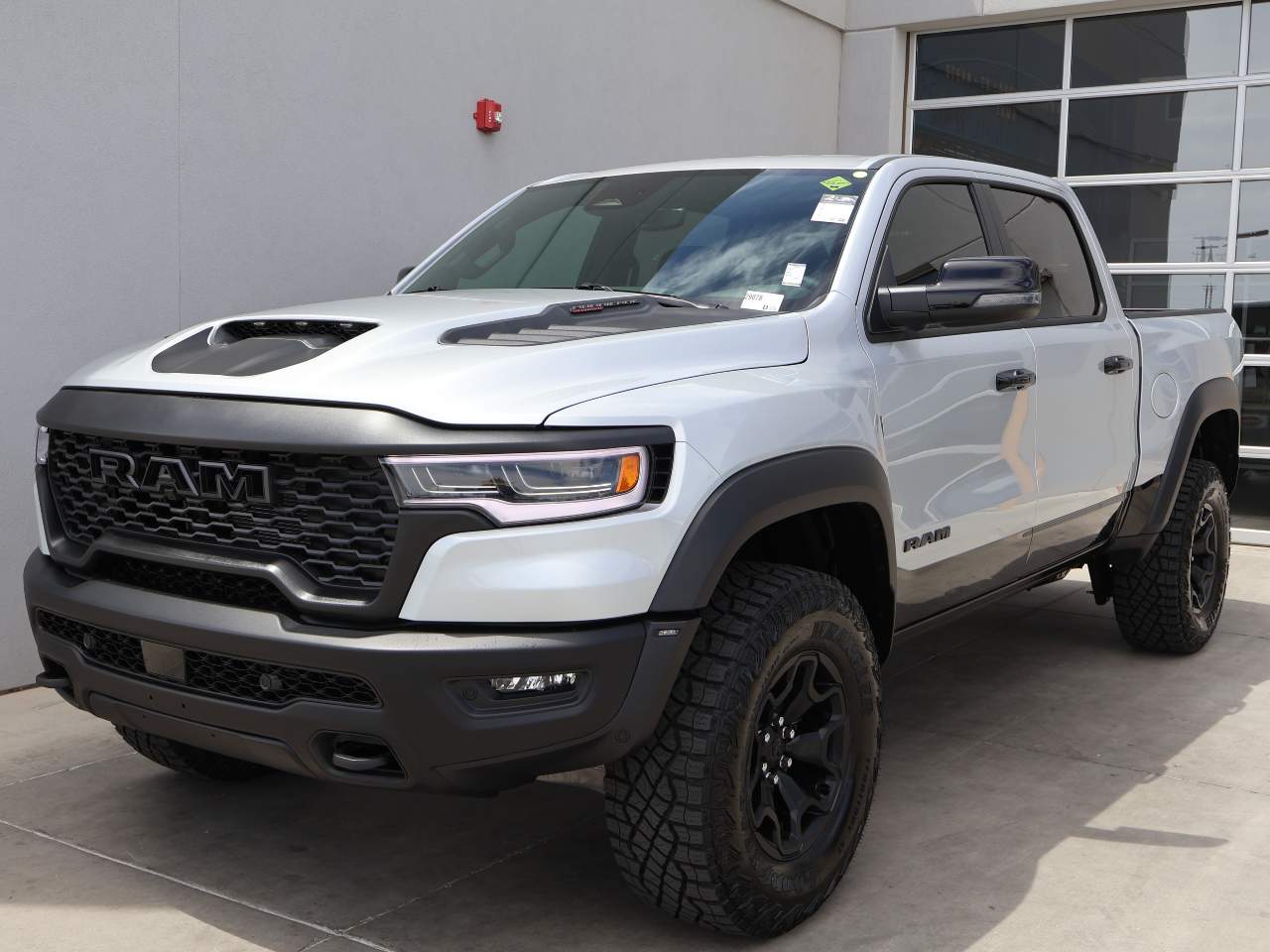 2026 Ram 1500 Crew Cab RHO
