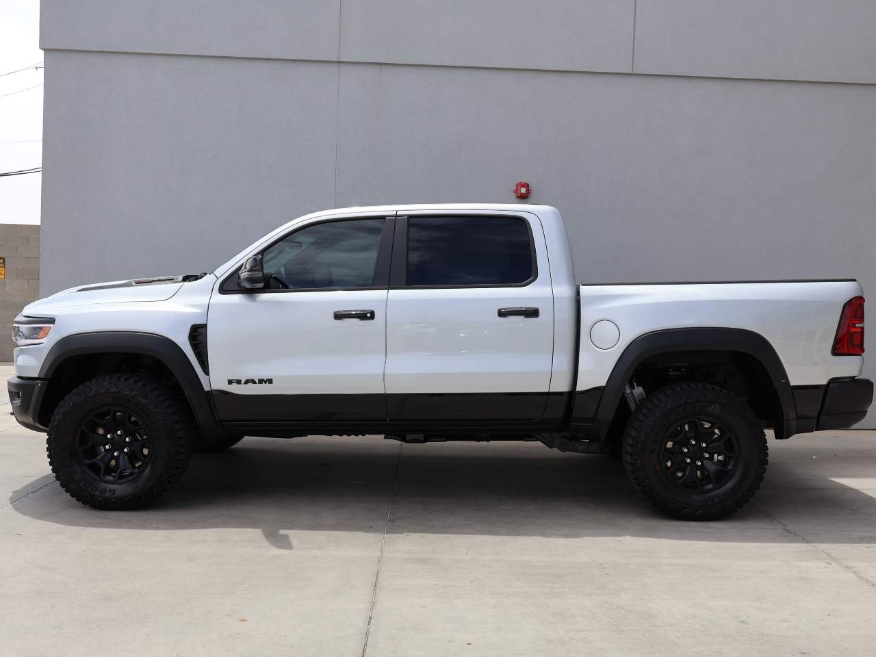 2026 Ram 1500 Crew Cab RHO