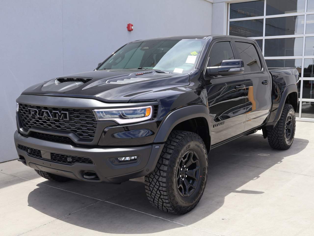 2026 Ram 1500 Crew Cab RHO