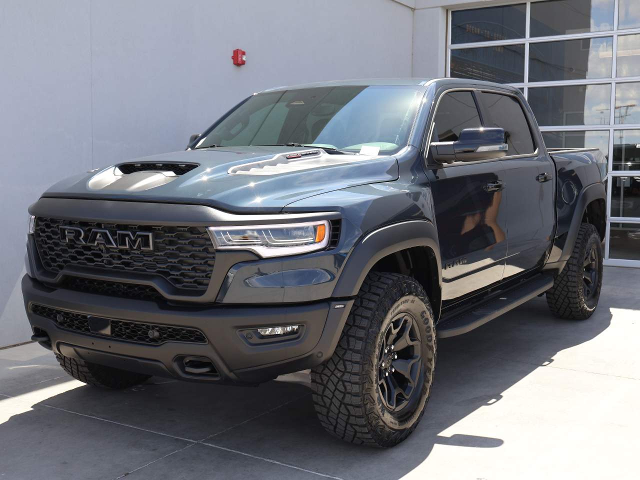 2026 Ram 1500 Crew Cab RHO