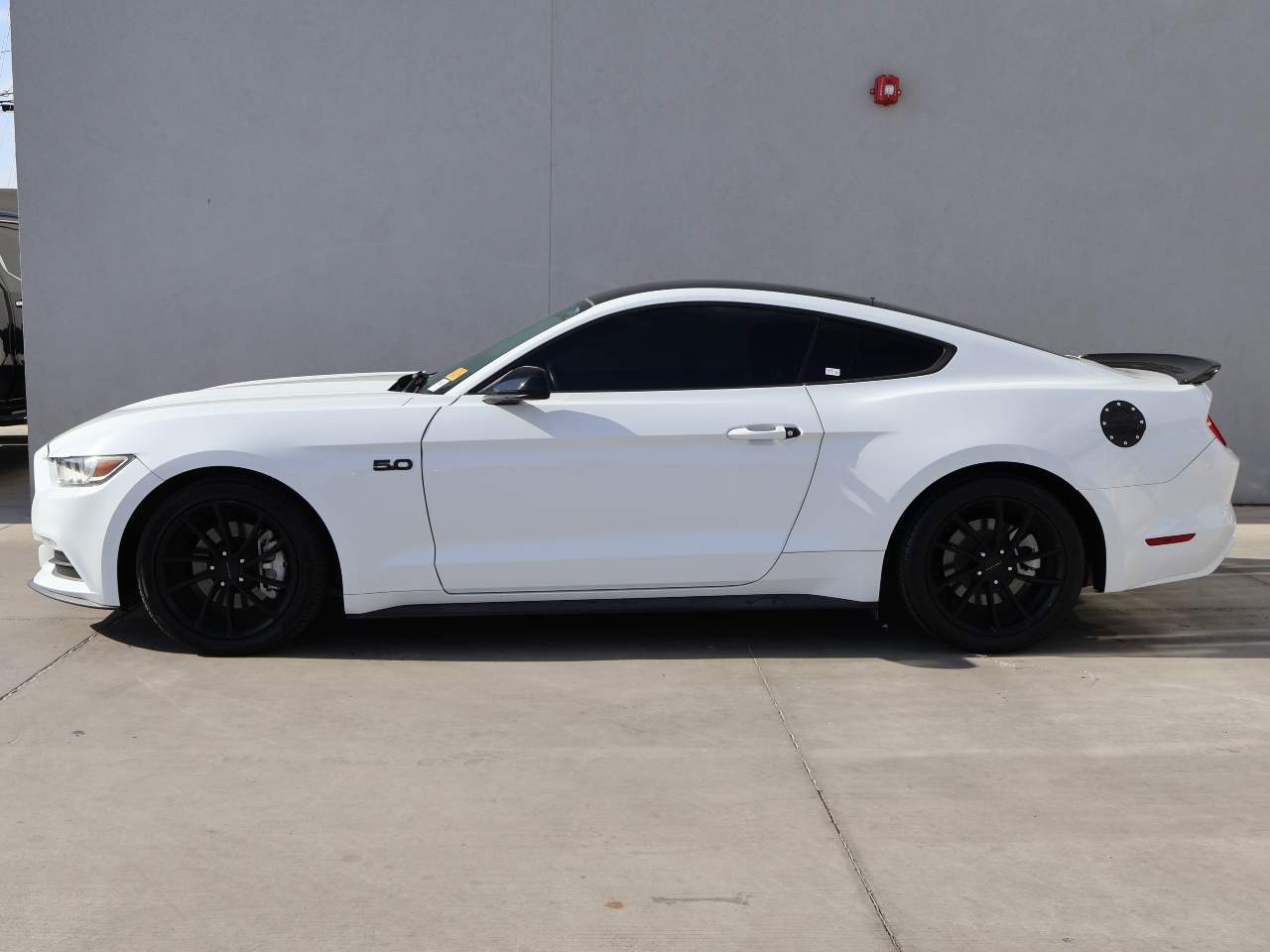 2017 Ford Mustang V6