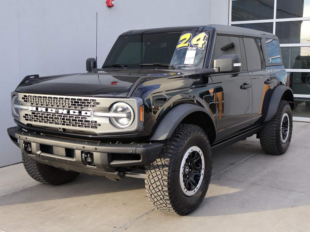 2024 Ford Bronco Badlands's photo