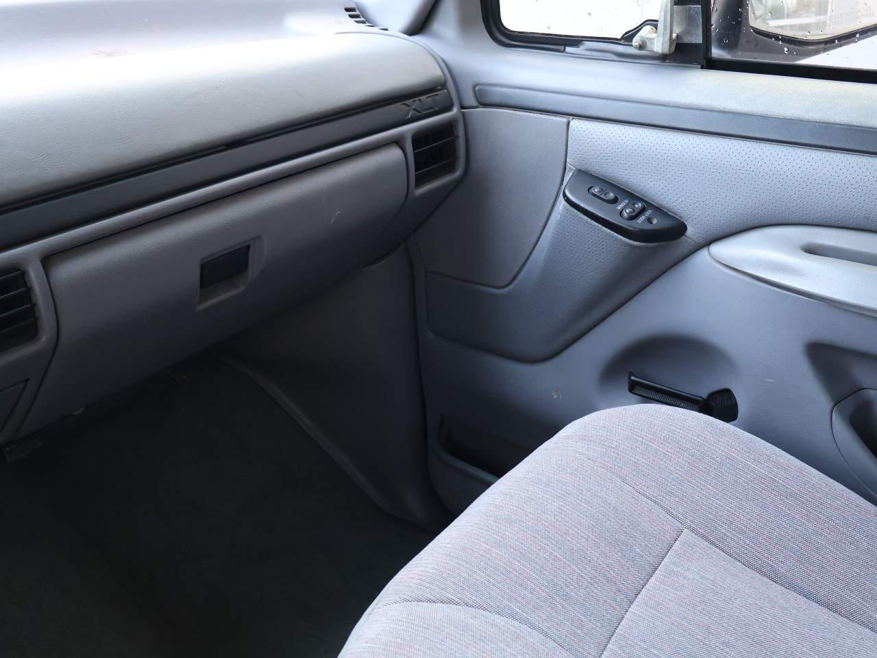 1996 Ford Bronco XLT