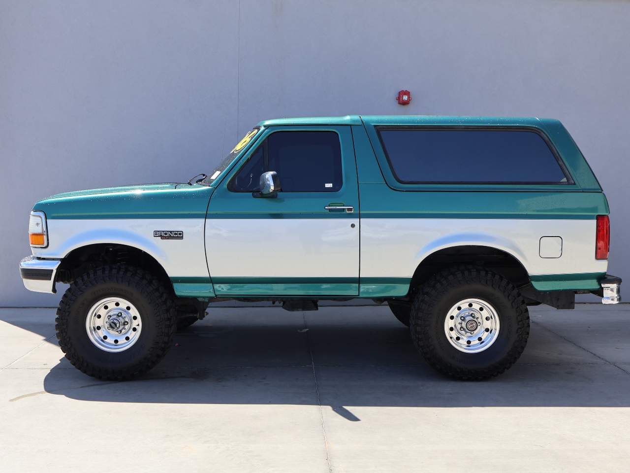 1996 Ford Bronco XLT
