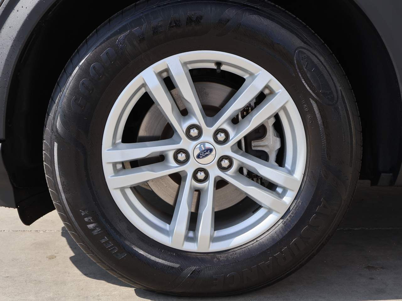 2024 Ford Explorer XLT - Photo 6