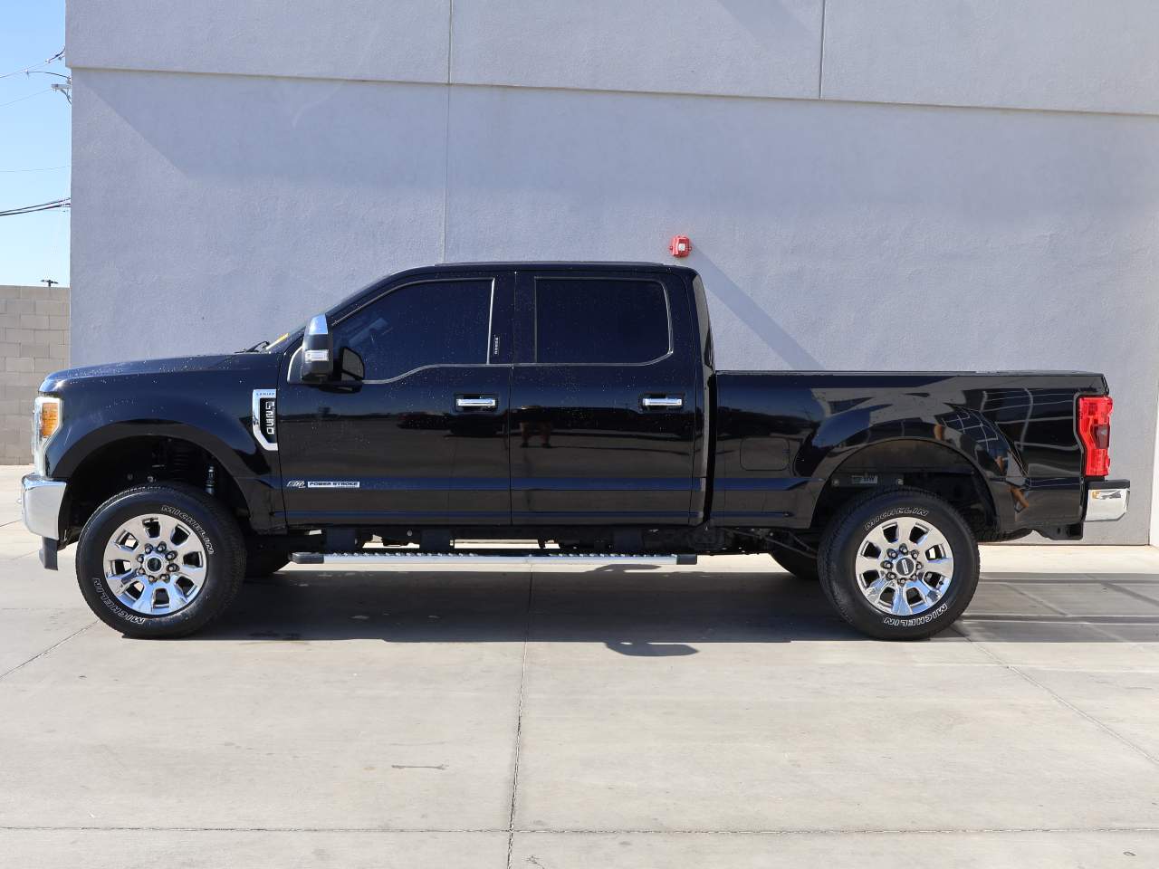 2017 Ford F-250 Super Duty Lariat Crew Cab