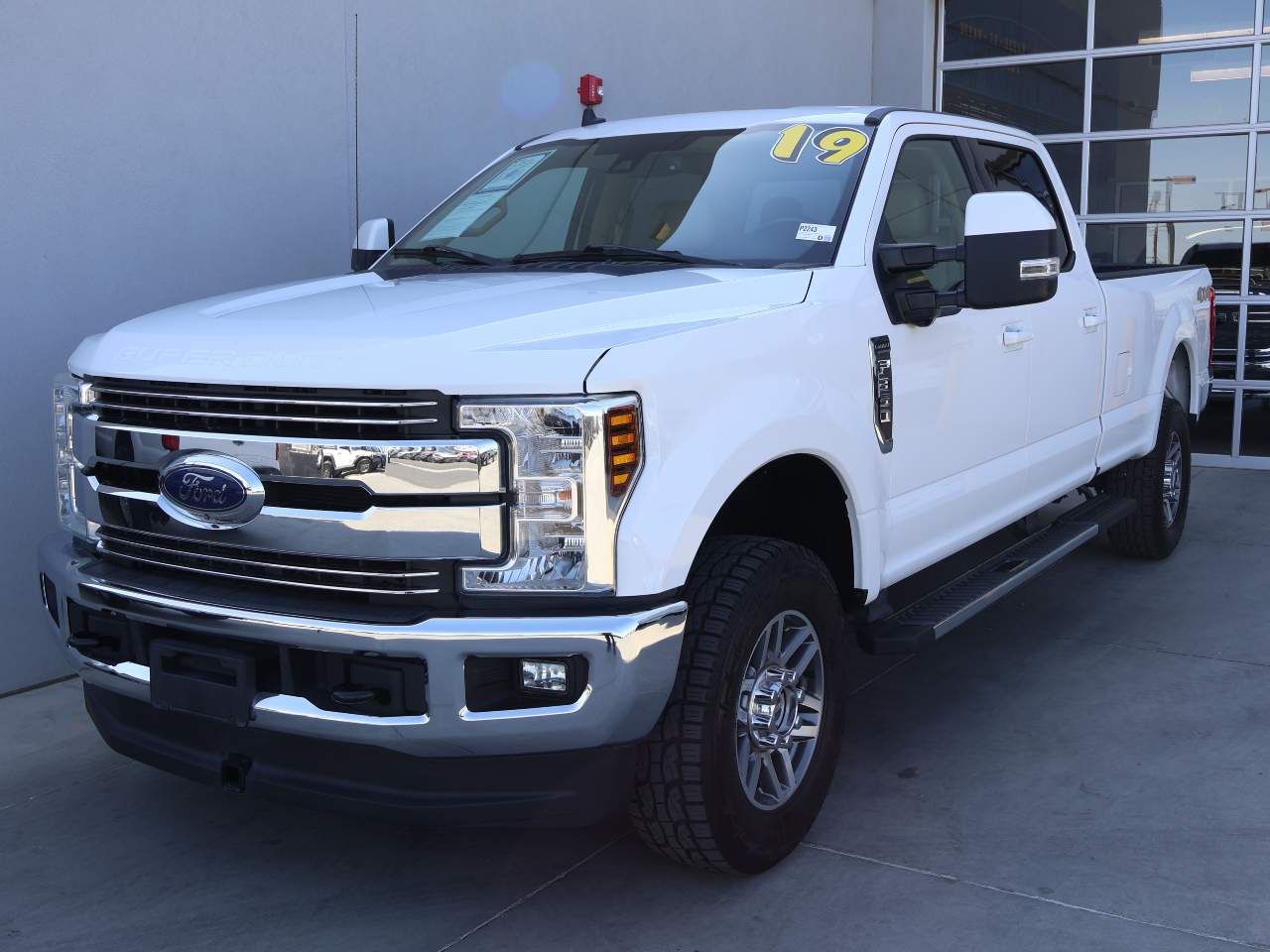 2019 Ford F-350 Super Duty Lariat Crew Cab