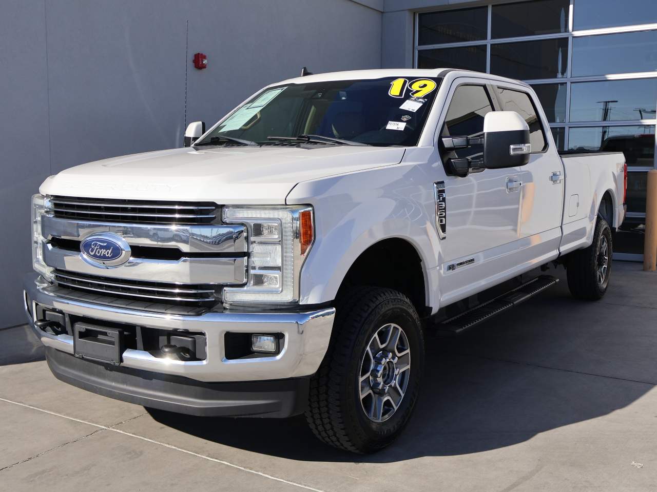 2019 Ford F-350 Super Duty Lariat Crew Cab