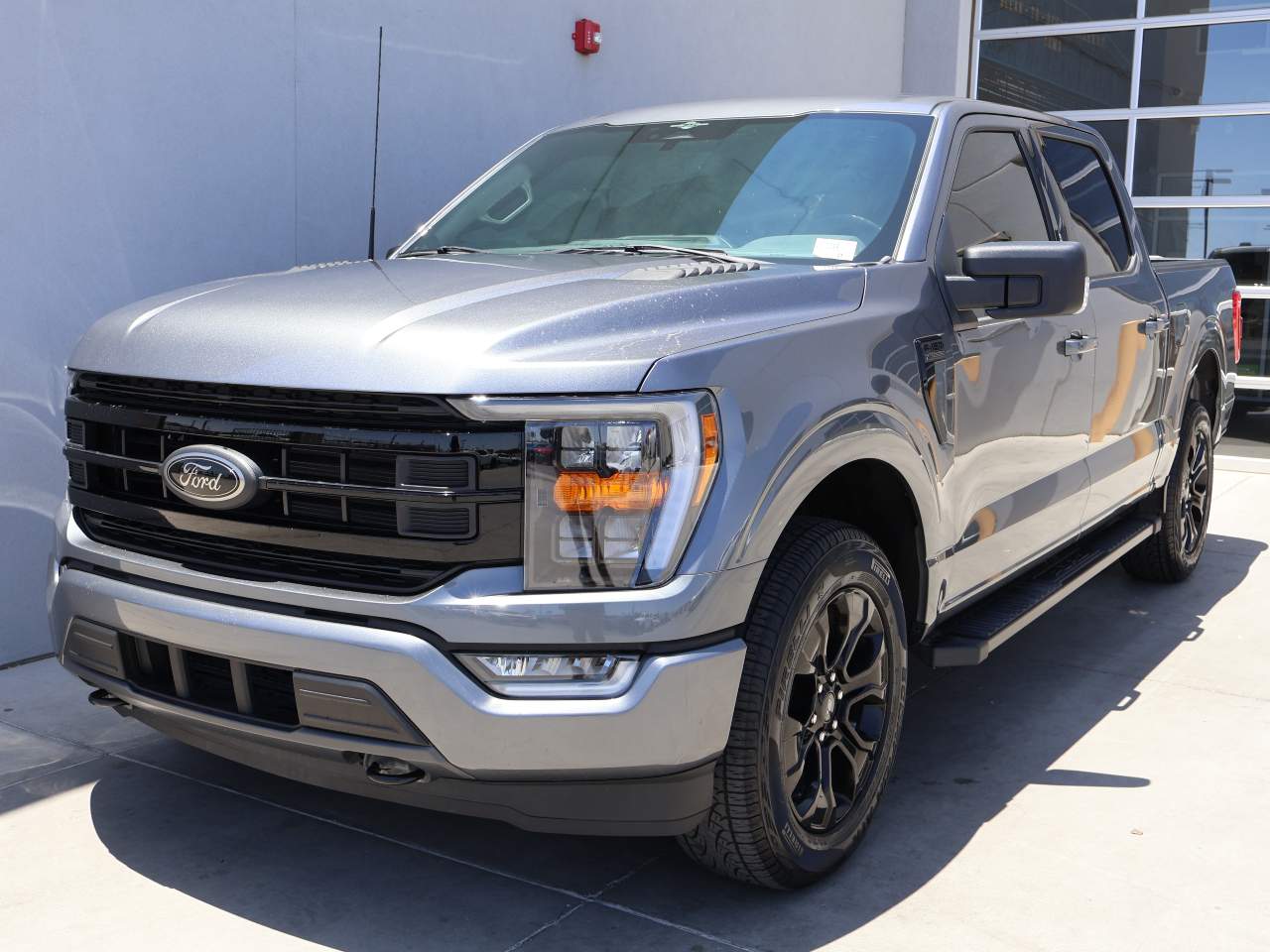 2023 Ford F-150 XLT Crew Cab