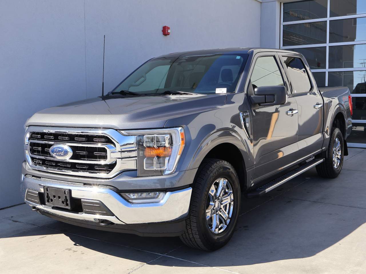 2022 Ford F-150 XLT Crew Cab