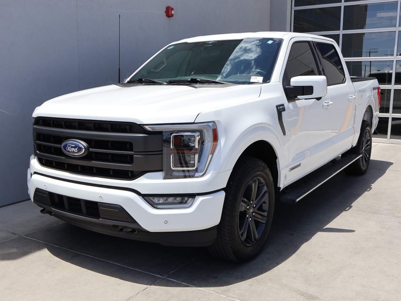 2023 Ford F-150 Lariat Crew Cab