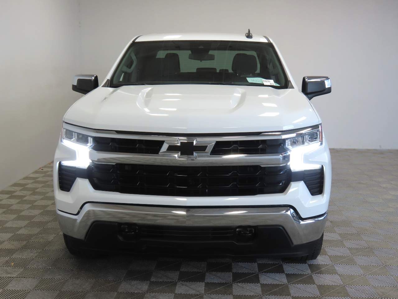 2025 Chevrolet Silverado 1500 LT Crew Cab