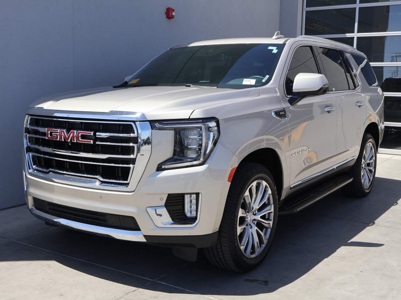 2024 GMC Yukon SLT