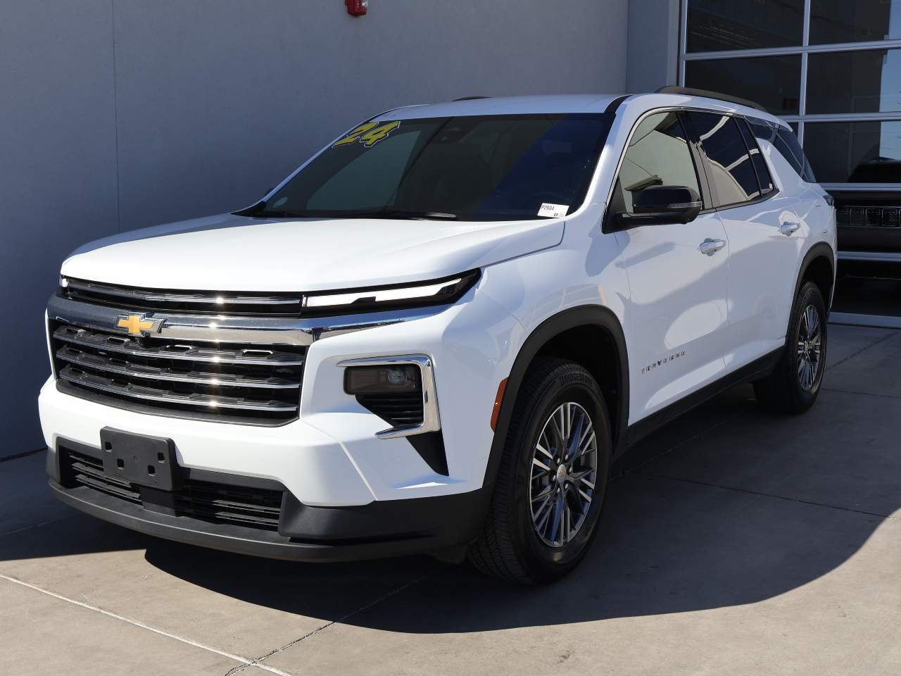 2024 Chevrolet Traverse LT