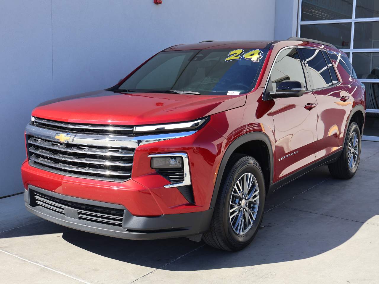 2024 Chevrolet Traverse LT