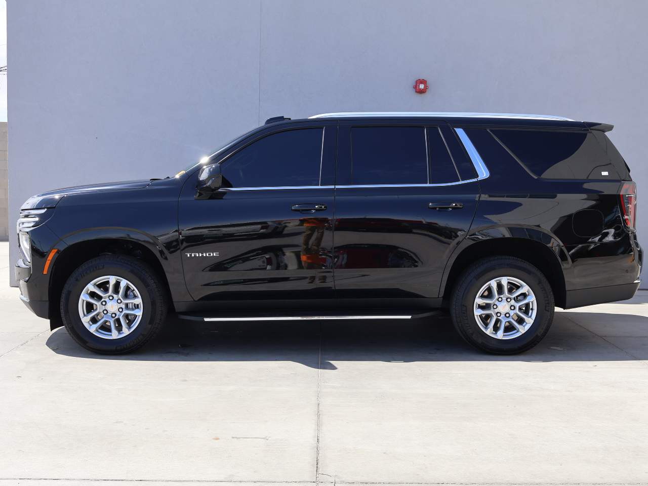 2025 Chevrolet Tahoe LS