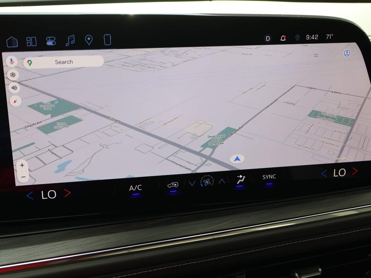 2025 Chevrolet Suburban LS