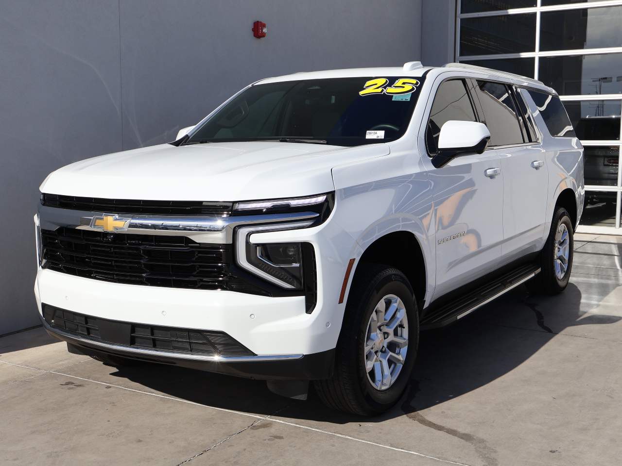 2025 Chevrolet Suburban LS