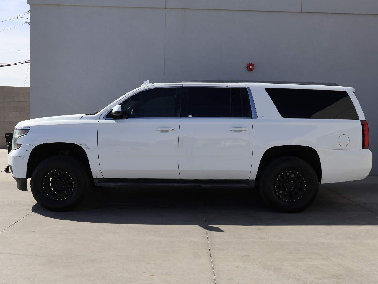 2016 Chevrolet Suburban LS