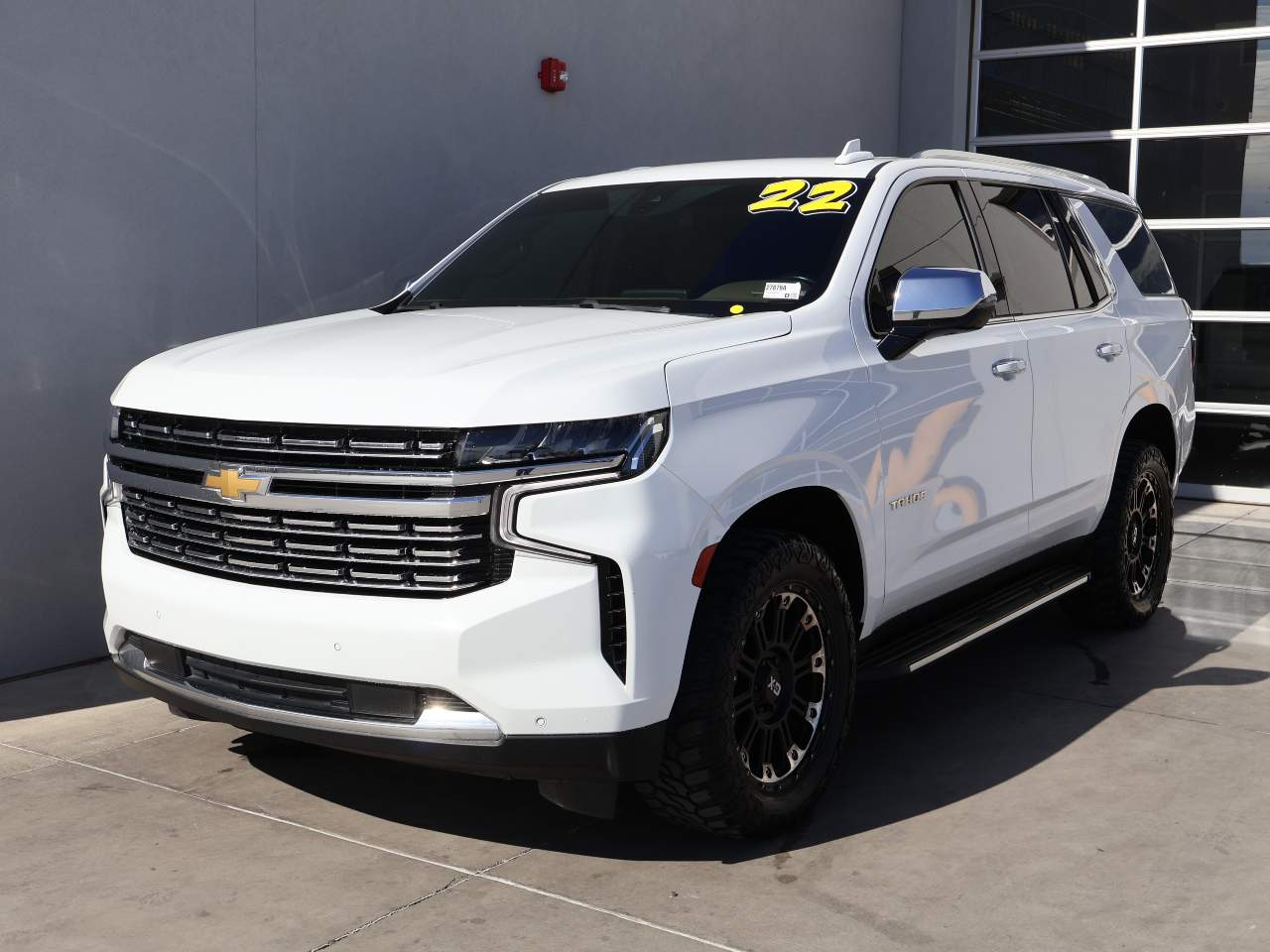 Summit White 2022 Chevrolet Tahoe Premier 4WD SUV / Crossover Four-Wheel Drive Automatic