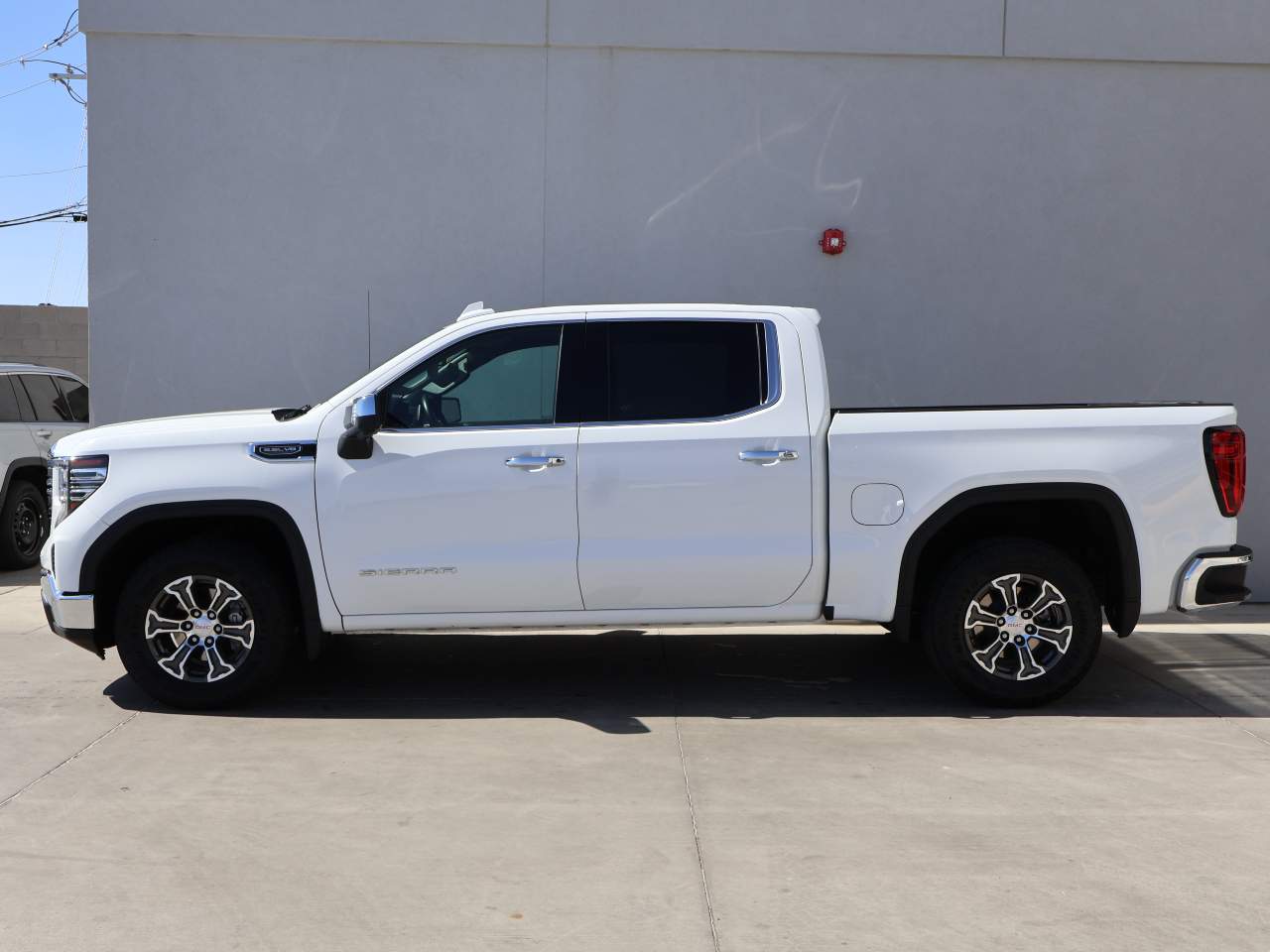 2024 GMC Sierra 1500 SLT Crew Cab