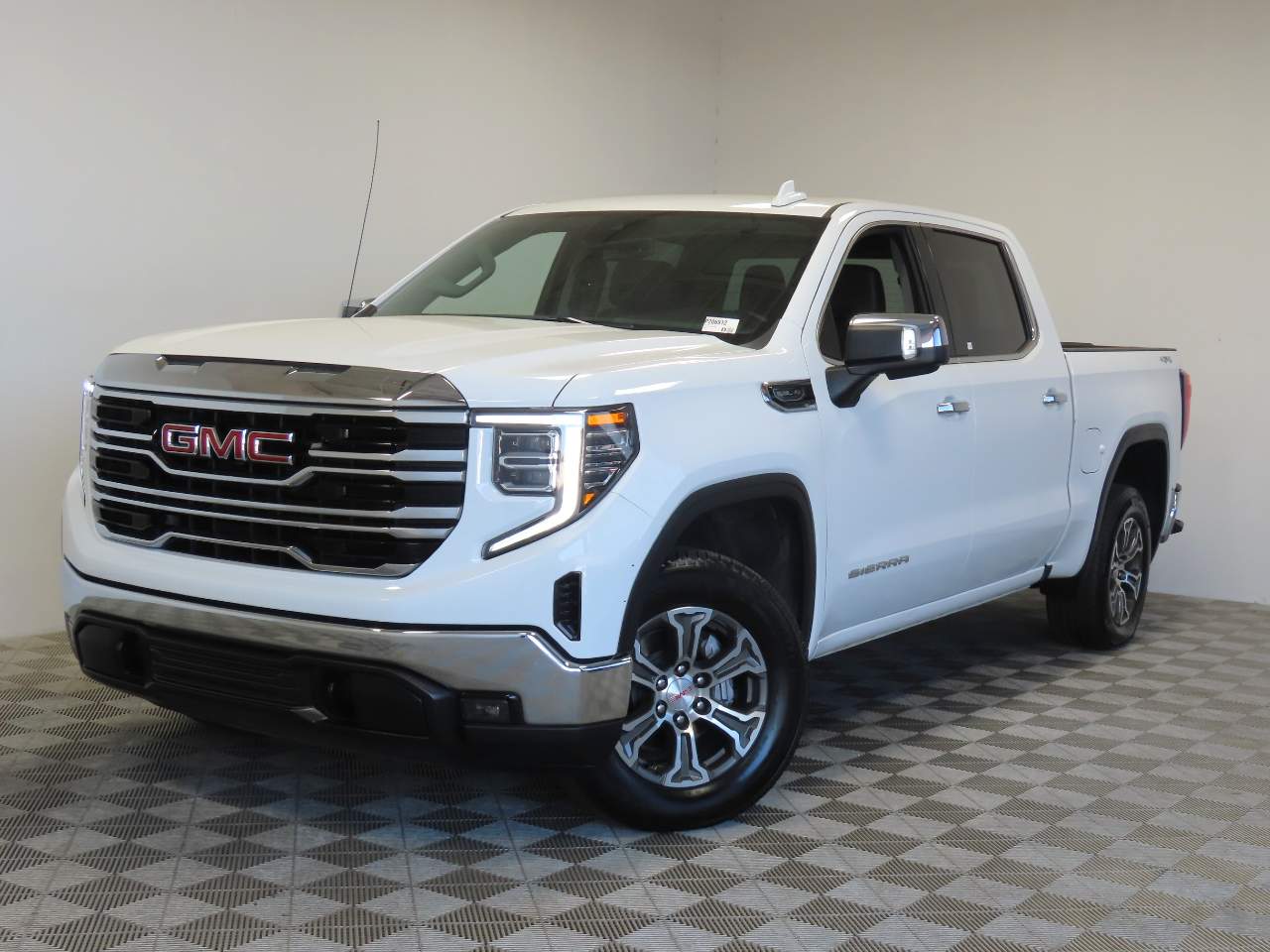 2026 GMC Sierra 1500 SLT Crew Cab