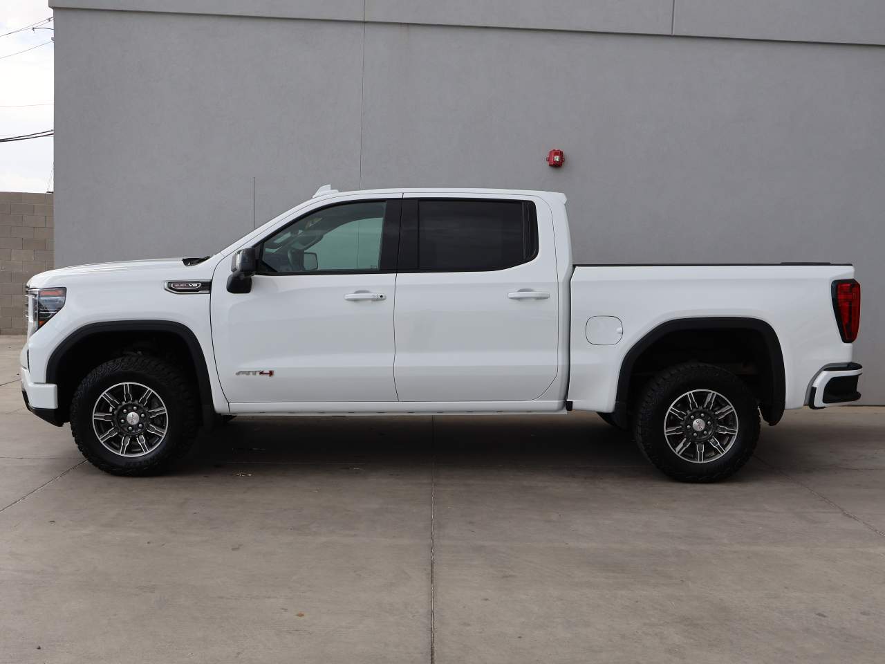 2025 GMC Sierra 1500 AT4 Crew Cab