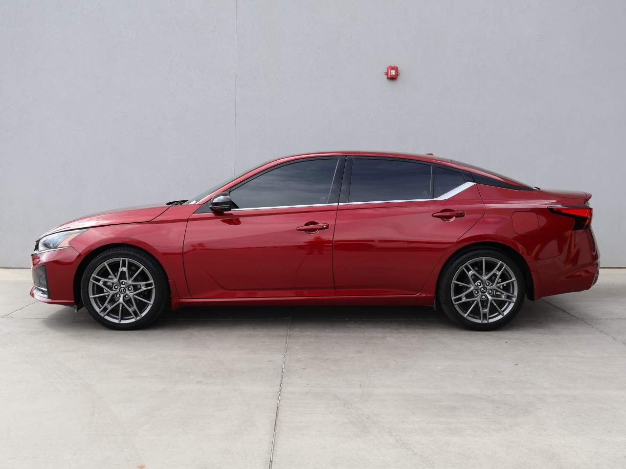 2023 Nissan Altima 2.0 SR