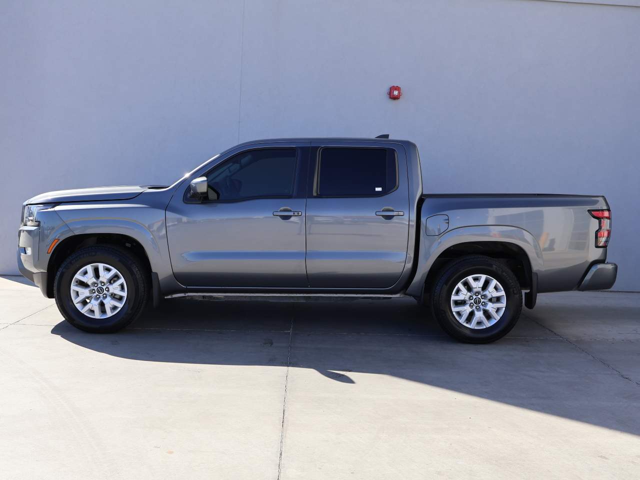 2023 Nissan Frontier SV Crew Cab