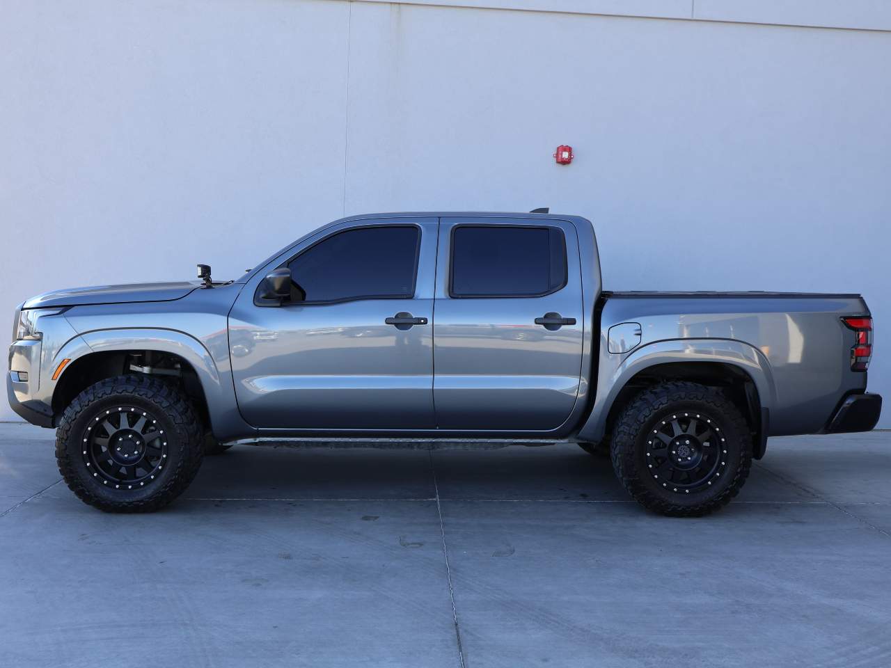 2022 Nissan Frontier S Crew Cab