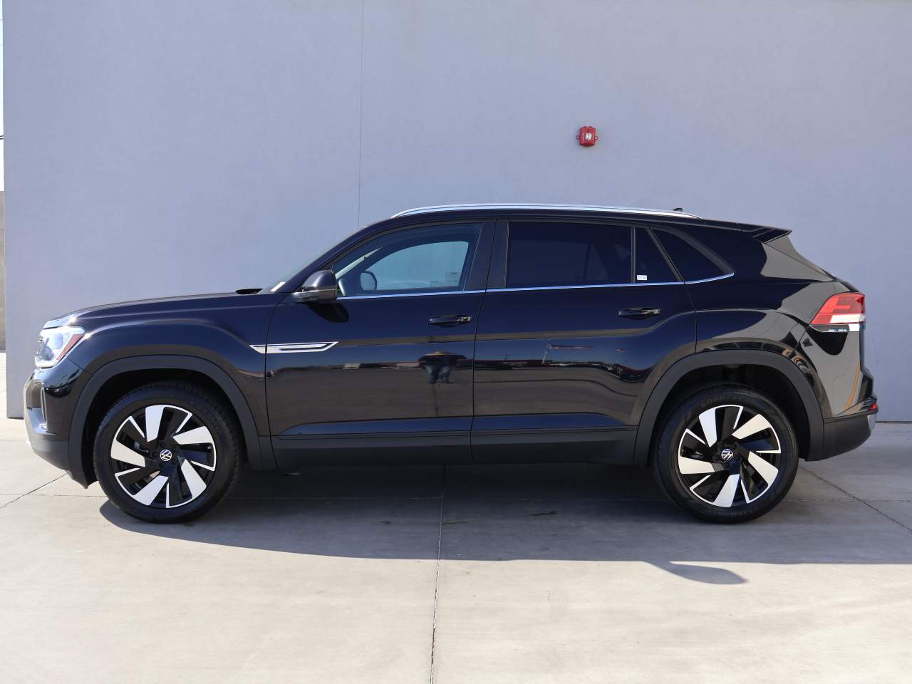 2025 Volkswagen Atlas Cross Sport SE 4Motion