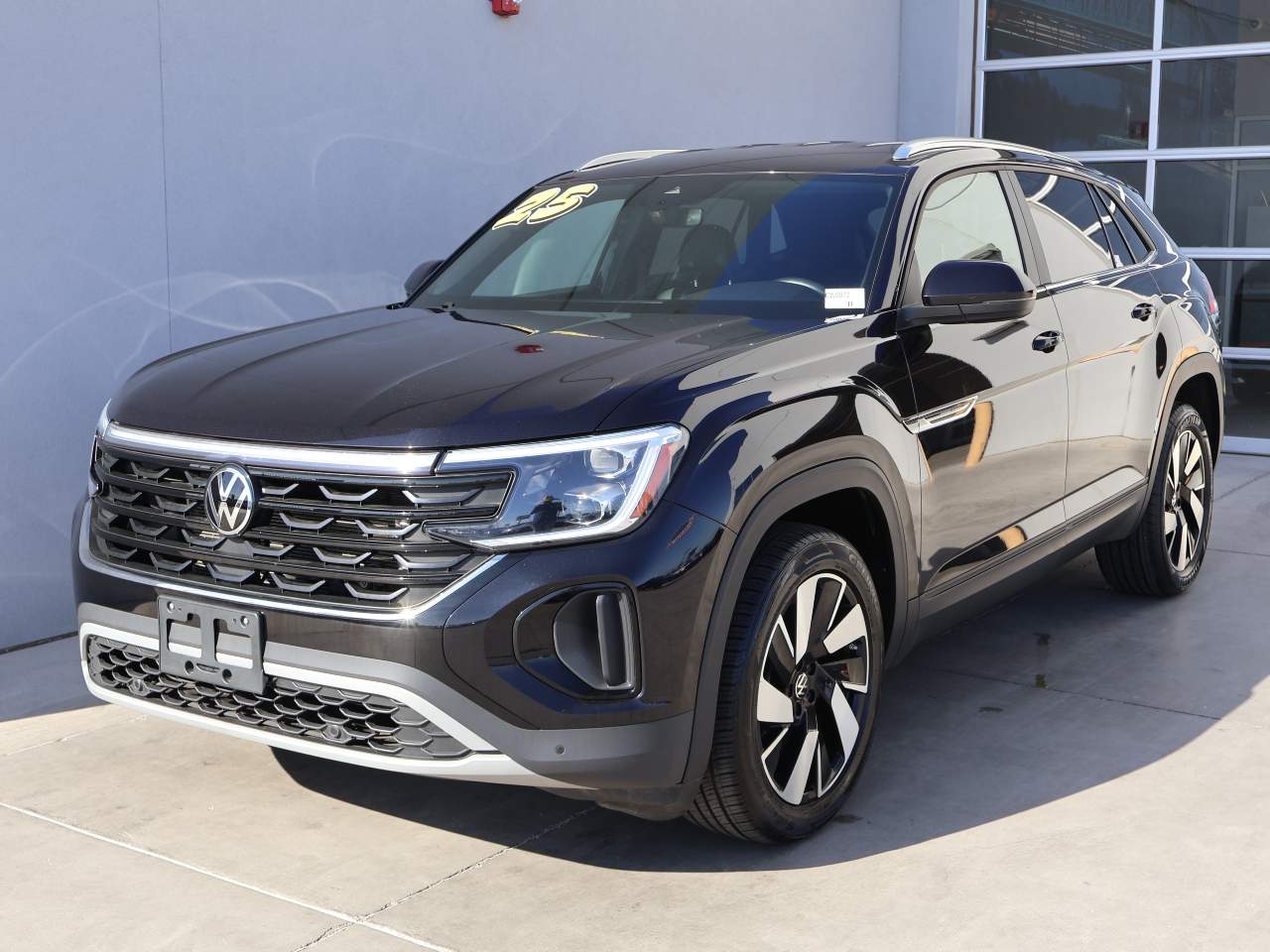 2025 Volkswagen Atlas Cross Sport SE 4Motion