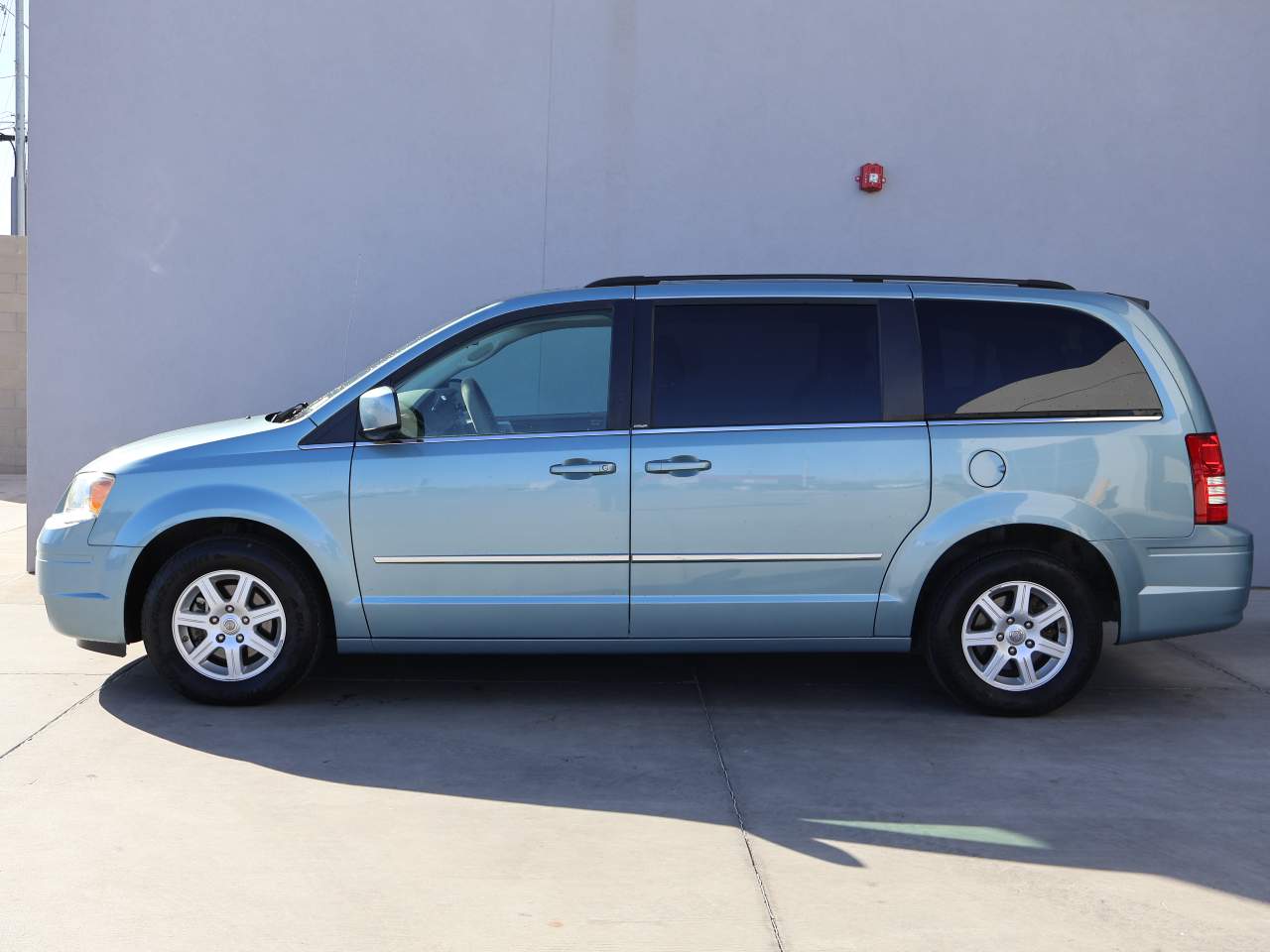2010 Chrysler Town and Country Touring