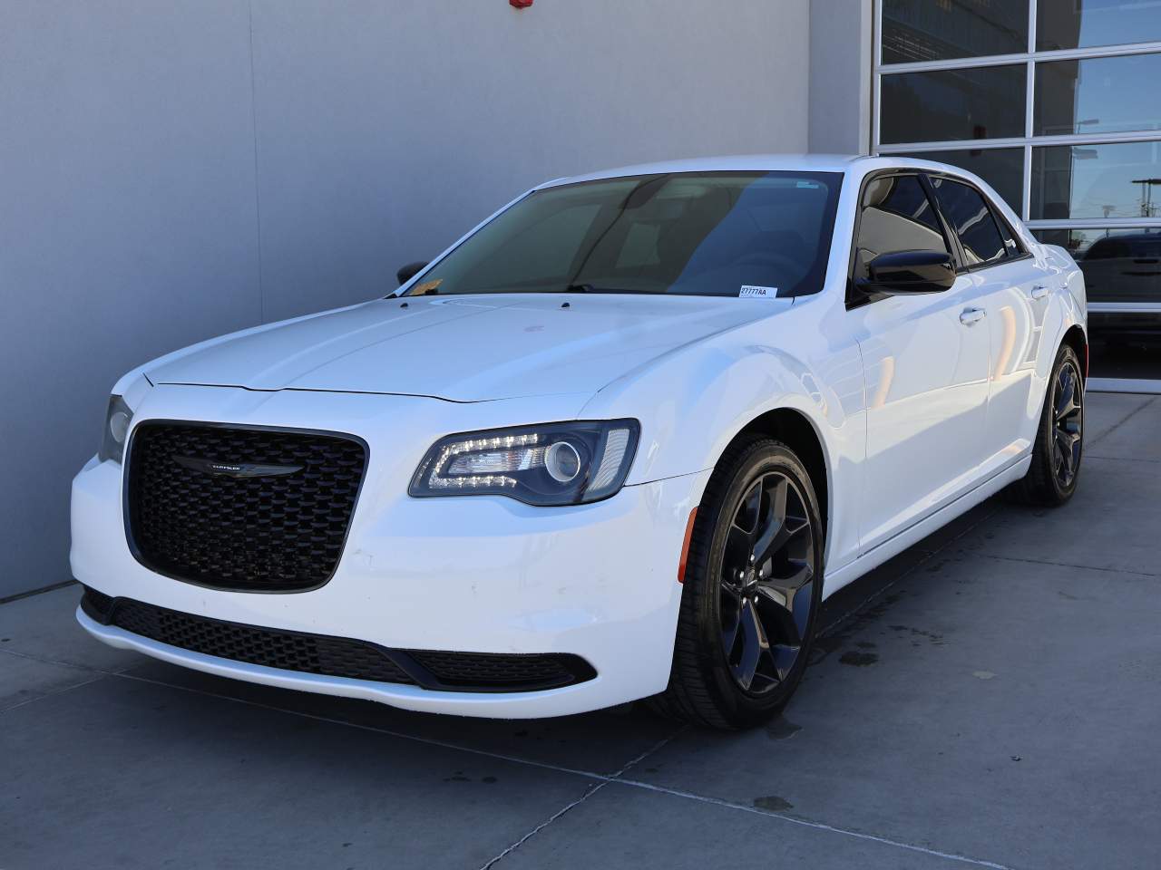 2023 Chrysler 300 Touring