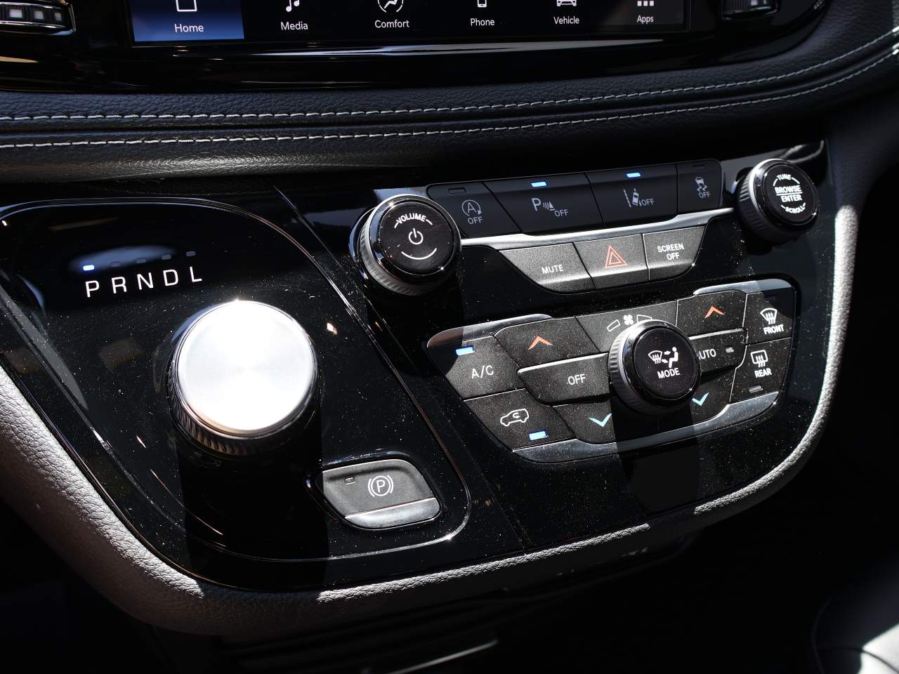2025 Chrysler Pacifica Select