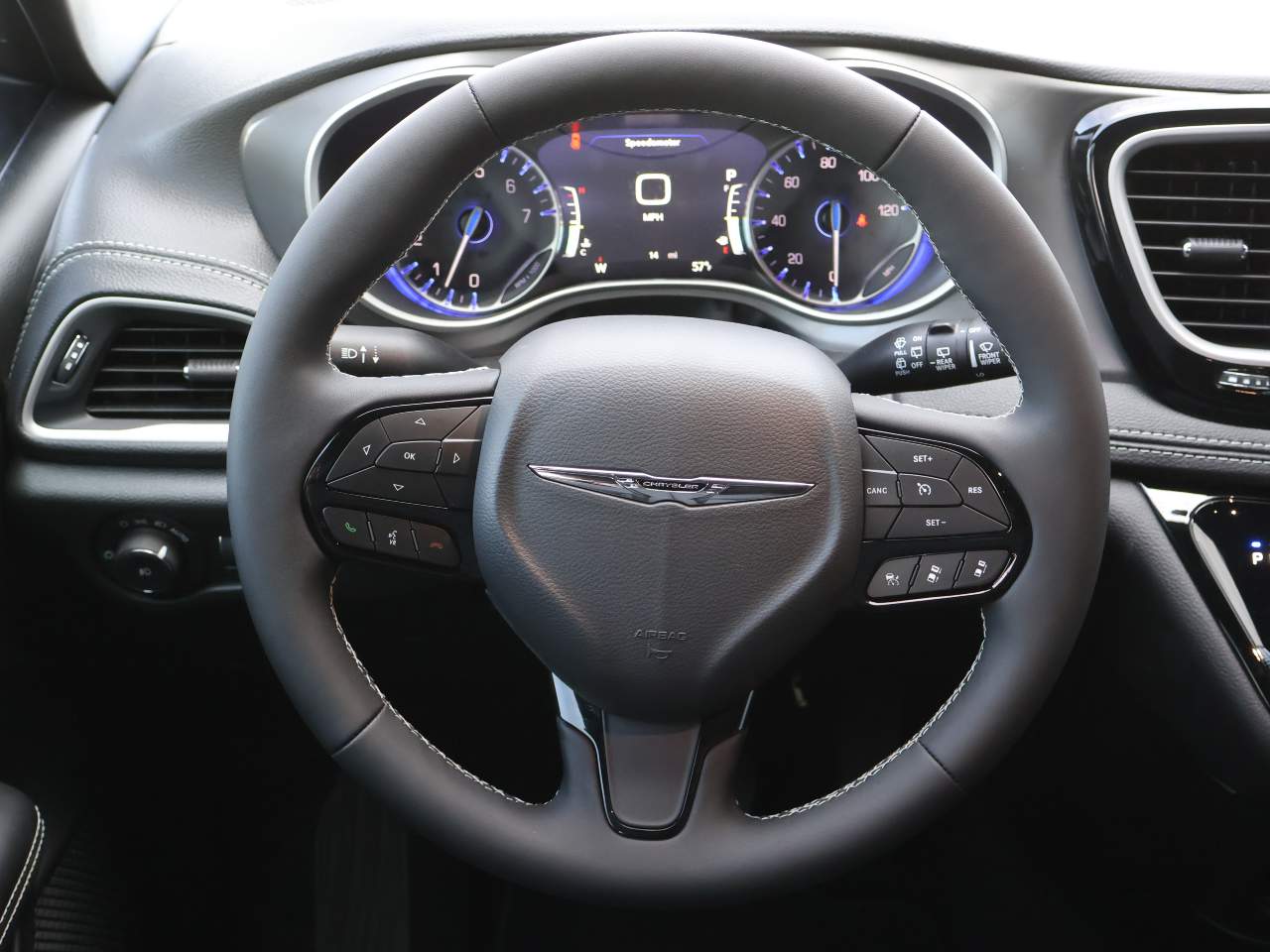 2026 Chrysler Pacifica Select - Photo 15