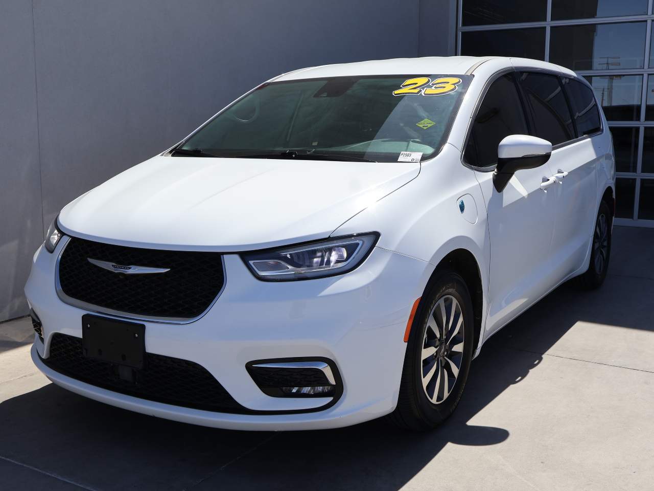 2023 Chrysler Pacifica Plug-In Hybrid Touring L