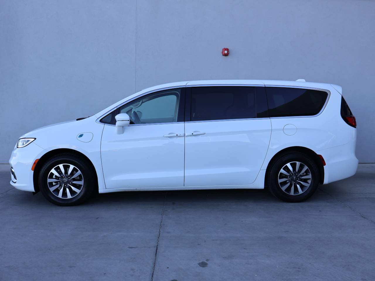 2022 Chrysler Pacifica Hybrid Touring L