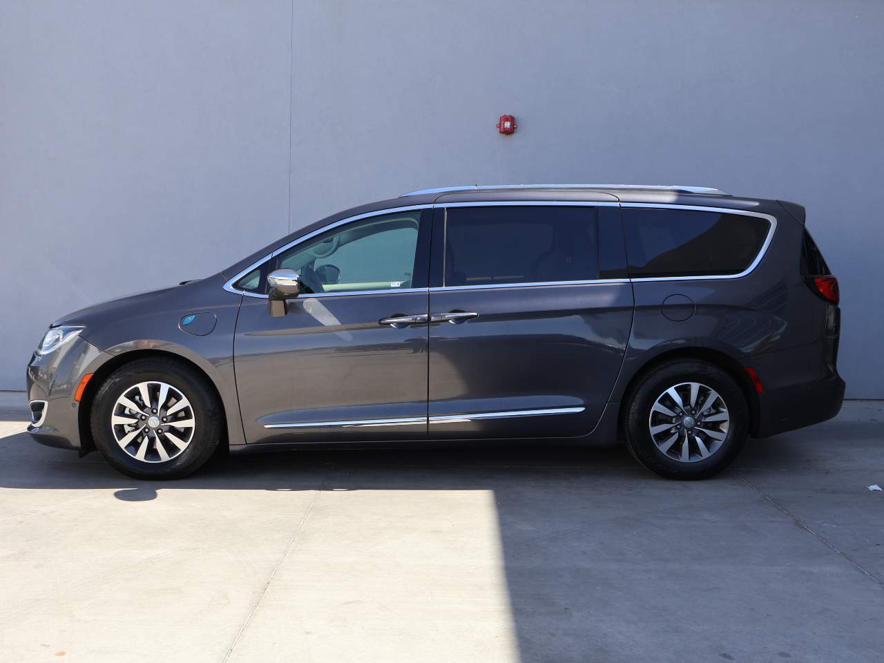 2020 Chrysler Pacifica Hybrid Limited