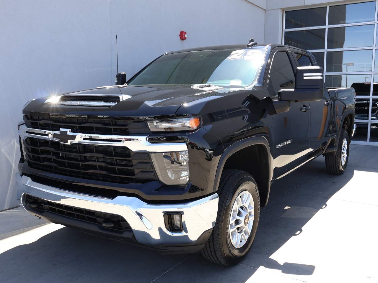 2025 Chevrolet Silverado 2500HD LT Crew Cab